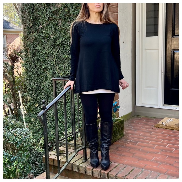 Made in Italy Soft Viscose blend Knit Sweater Tunic with side detail - Picture 9 of 9